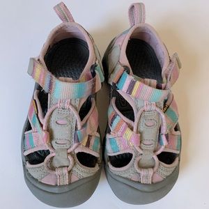 KEEN girls sandals